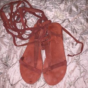 Free People SZ 39 lace up sandal